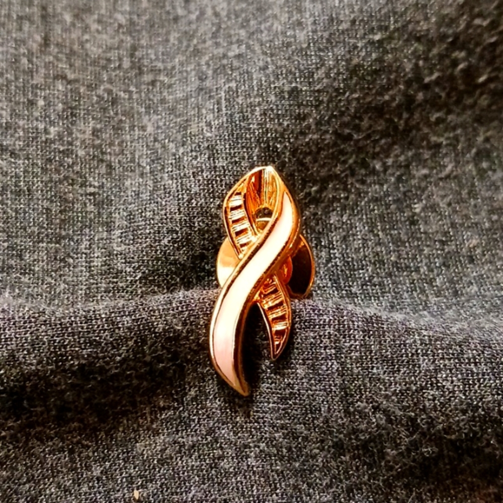 Vintage Avon Breast Cancer Ribbon Pin
